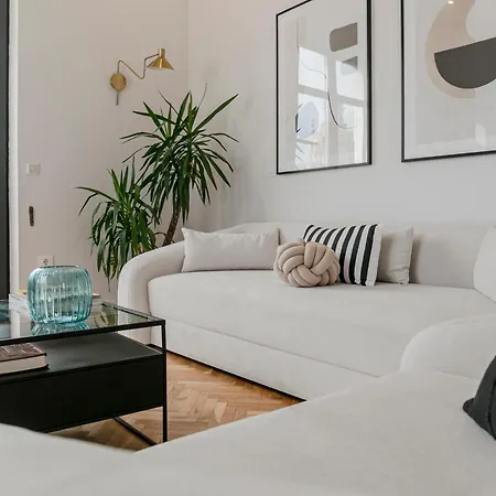 Isg The Exclusive In Sevillaparking Apartment Seville